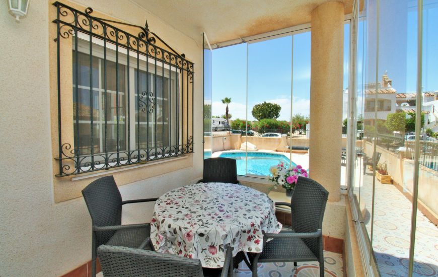 Sale - Apartments - Villamartin