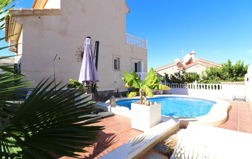 Sale - Villa - Benimar