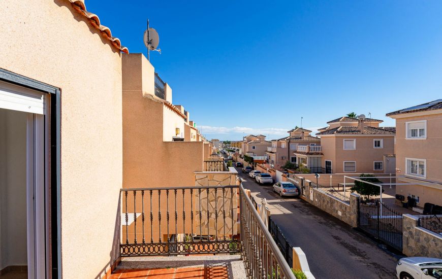 Sale - Adosado - Punta Prima