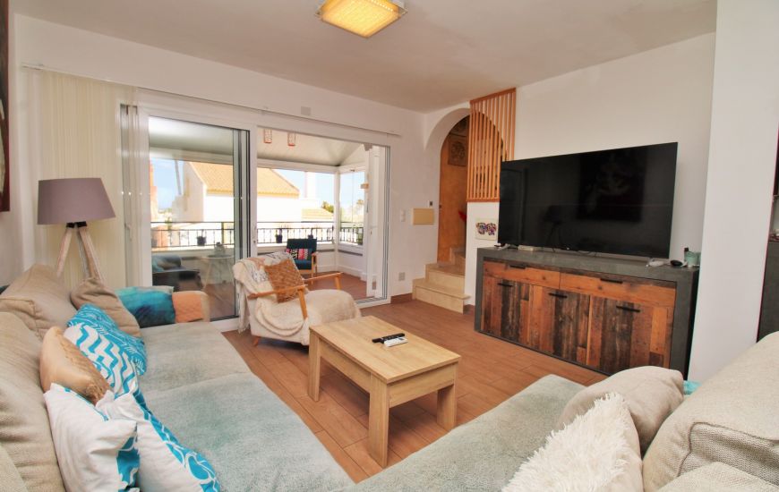 Sale - Villa - Villamartin