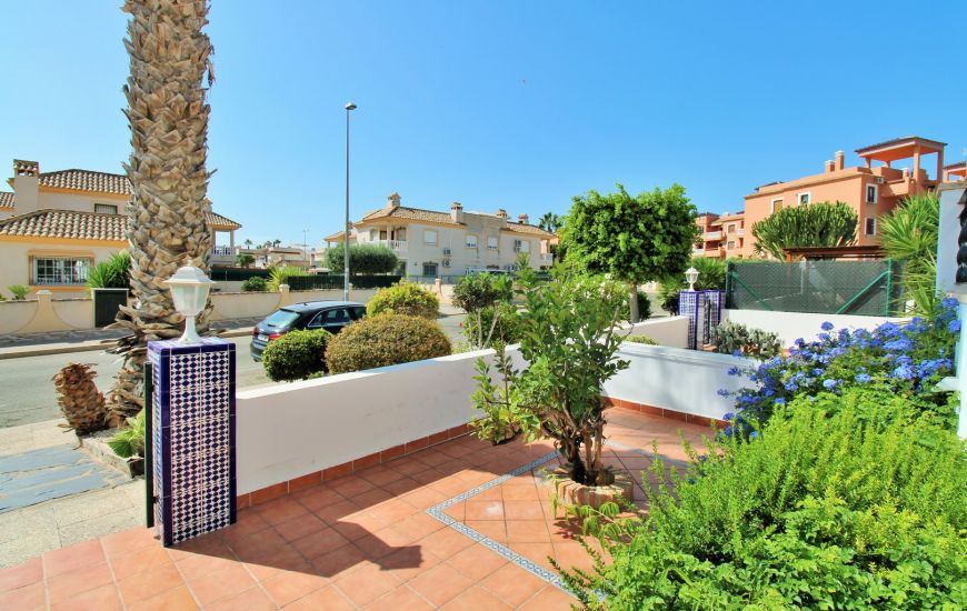 Sale - Rijtjeshuis - Villamartin