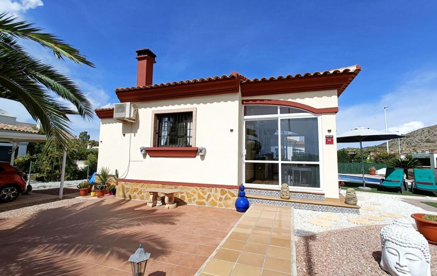 Sale - Villa - Hondón de las Nieves