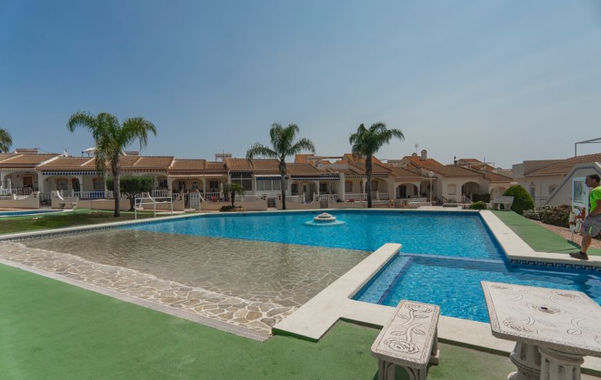 Sale - Half Vrijstaand Huis - Ciudad Quesada