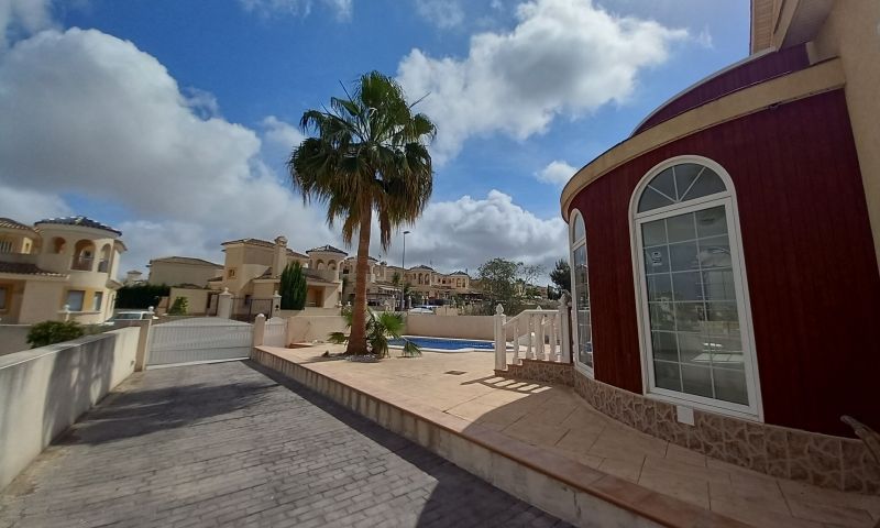 Sale - Villa - Pilar de la Horadada