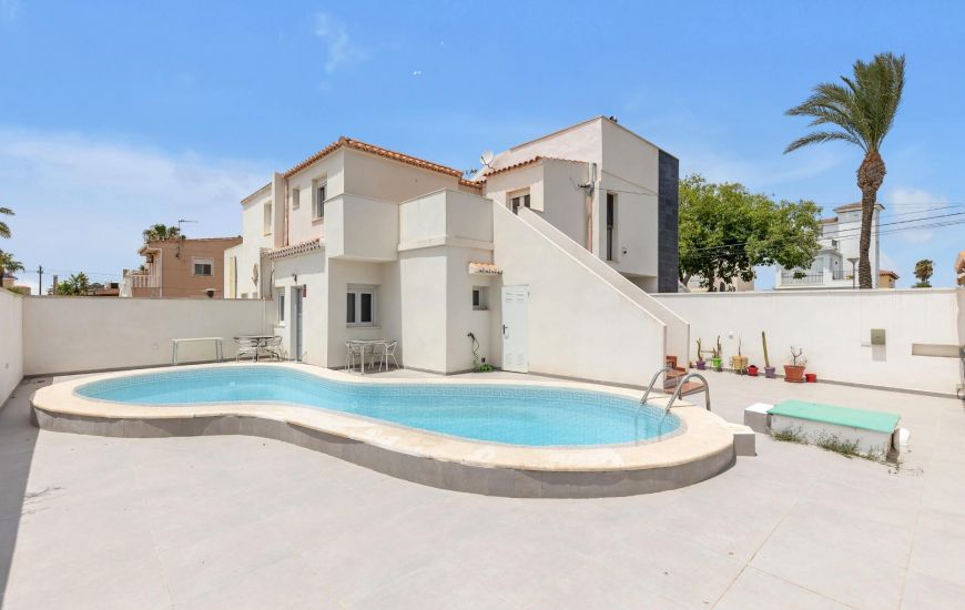 Sale - Villa - Torrevieja