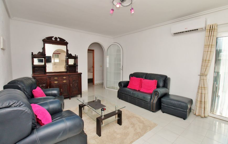 Sale - Villa - Villamartin