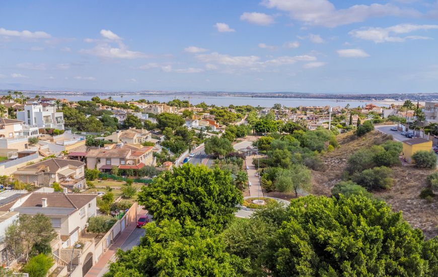 Sale - Semi Detached - Torrevieja