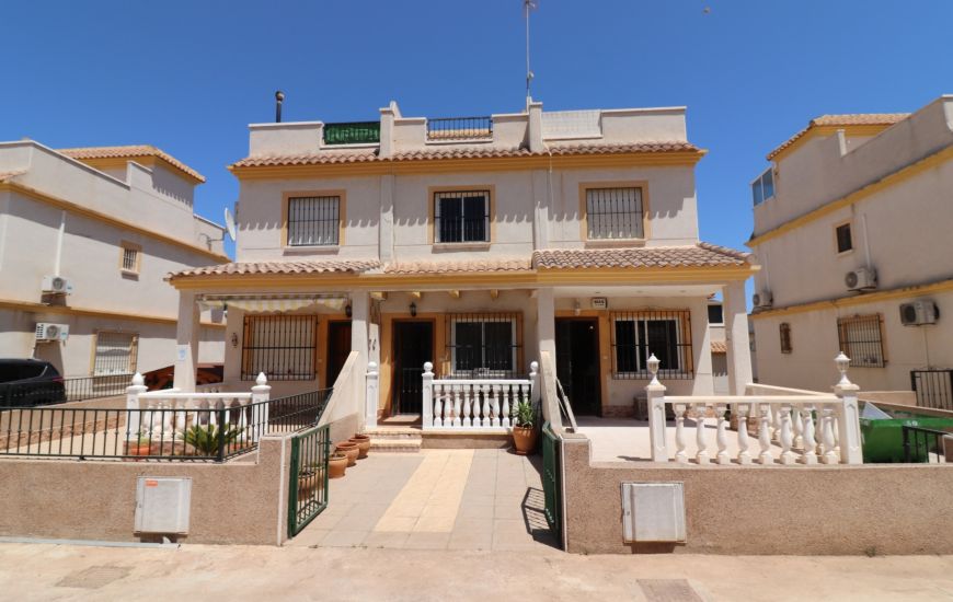 Sale - Rijtjeshuis - Algorfa
