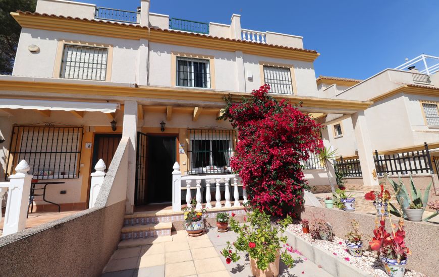 Sale - Townhouse - Algorfa