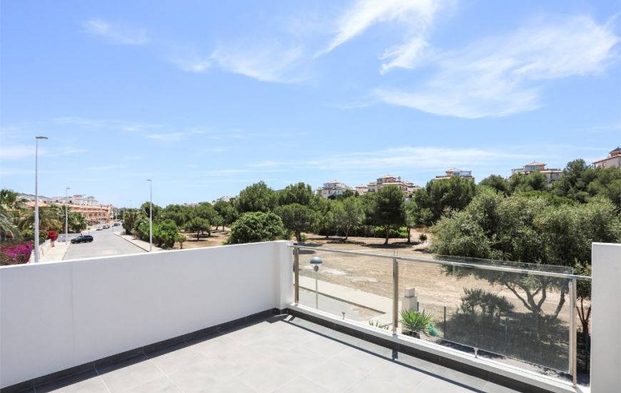 Sale - Villa - La Zenia