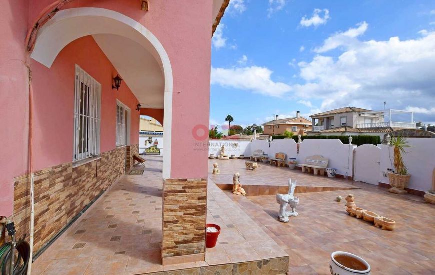 Sale - Villa - Cabo Roig