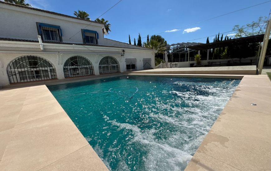 Sale - Country Property - Sax