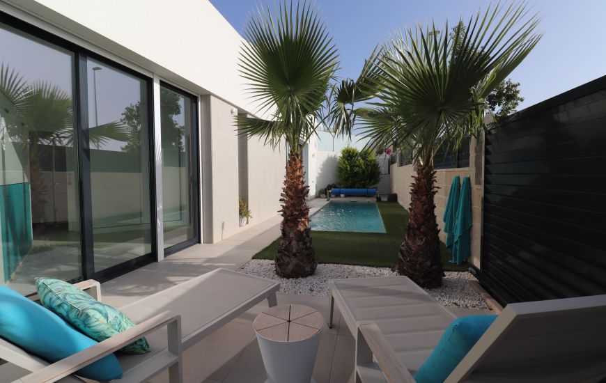 Venta - Villa - Benijofar
