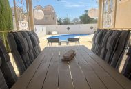 Sale - Villa - El Raso