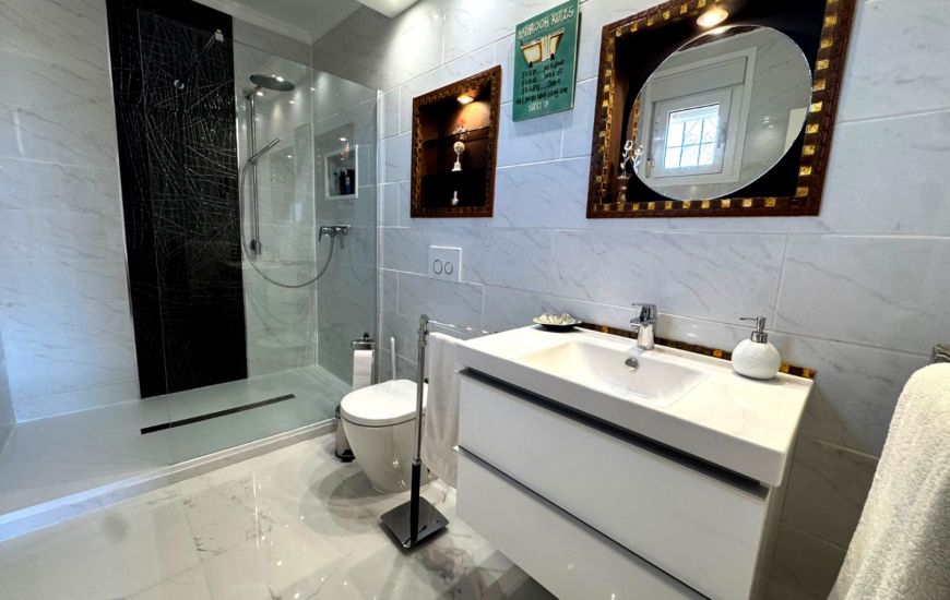 Sale - Villa - Ciudad Quesada