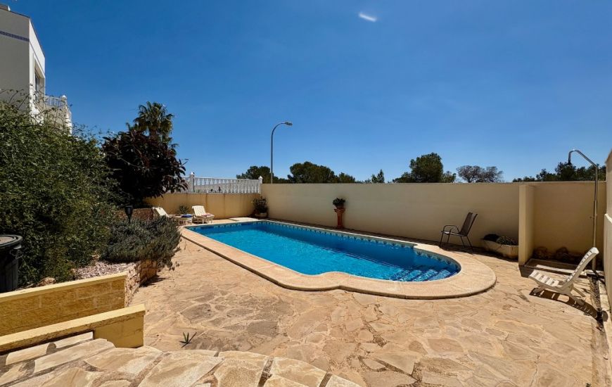 Sale - Villa - Villamartin