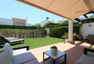 Venta - Villa - Algorfa