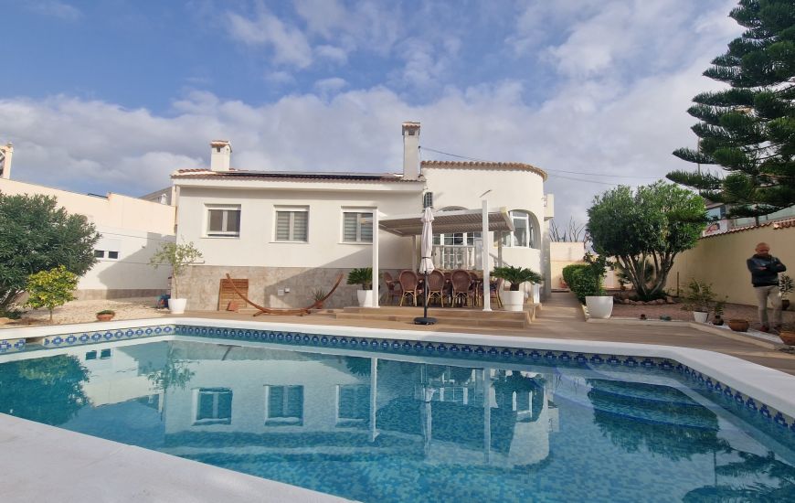 Sale - Villa - Ciudad Quesada