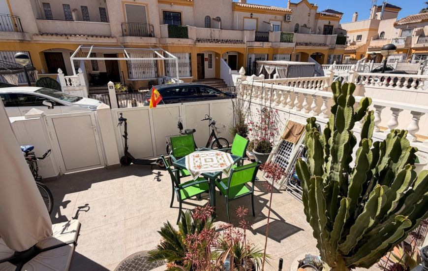 Sale - Townhouse - El Raso