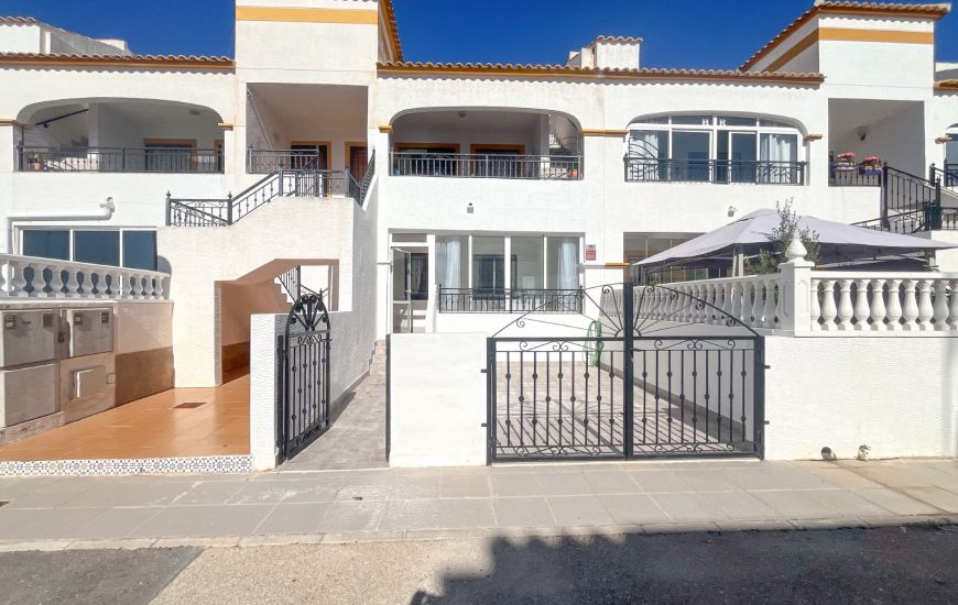 Sale - Apartments - Los Montesinos