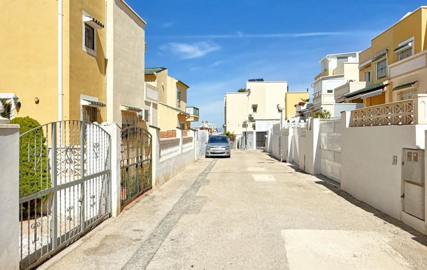 Sale - Bungalow - Orihuela Costa