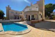 Sale - Villa - El Galan