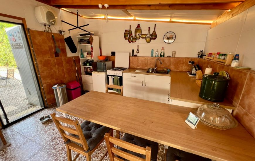 Sale - Villa with annex - Dolores