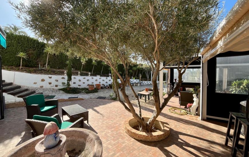 Sale - Villa - Villamartin
