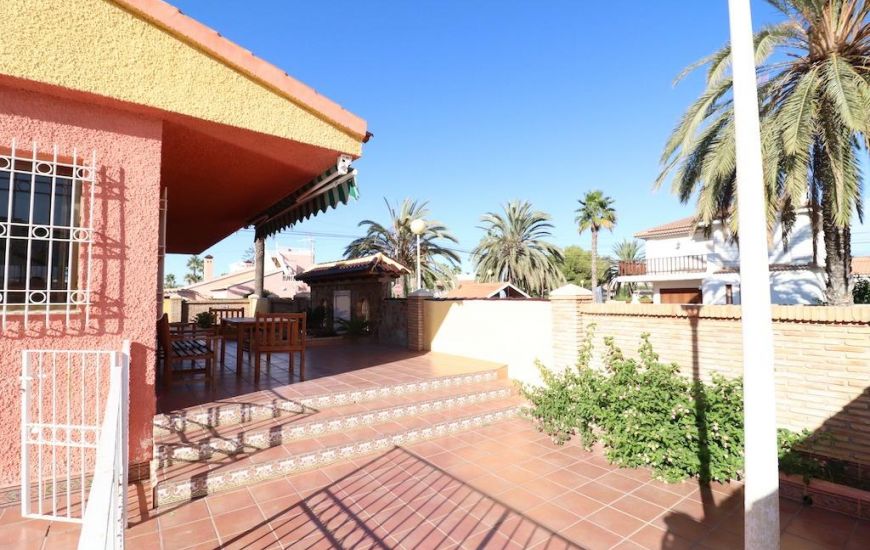 Sale - Villa - Cabo Roig