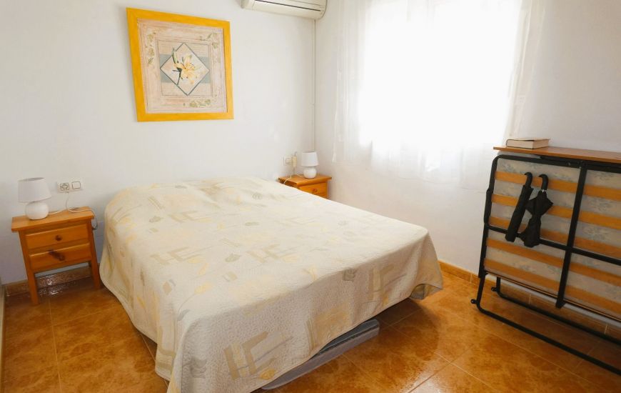 Sale - Link-Detached Villa - Torrevieja