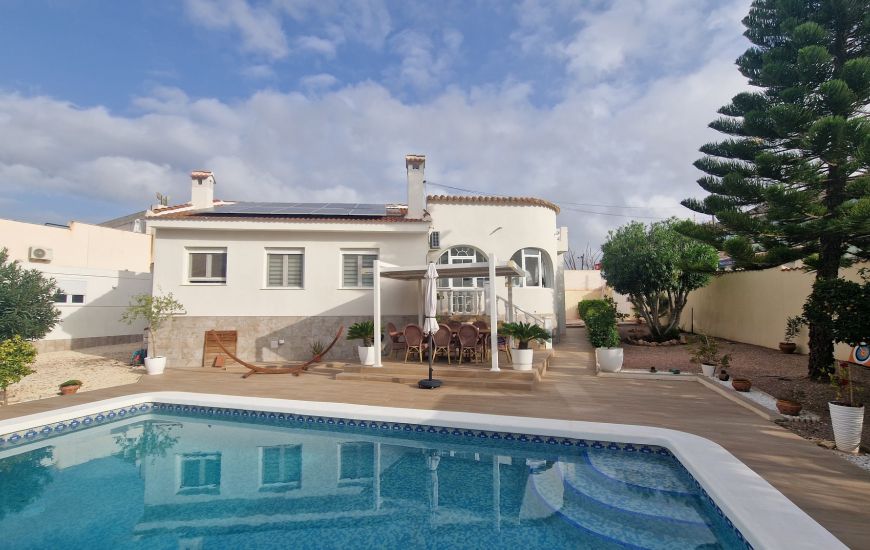 Sale - Villa - Ciudad Quesada