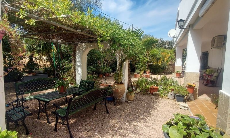 Venta - Villa - Hondón de las Nieves
