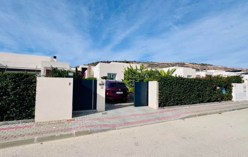 Venta - Villa - Algorfa