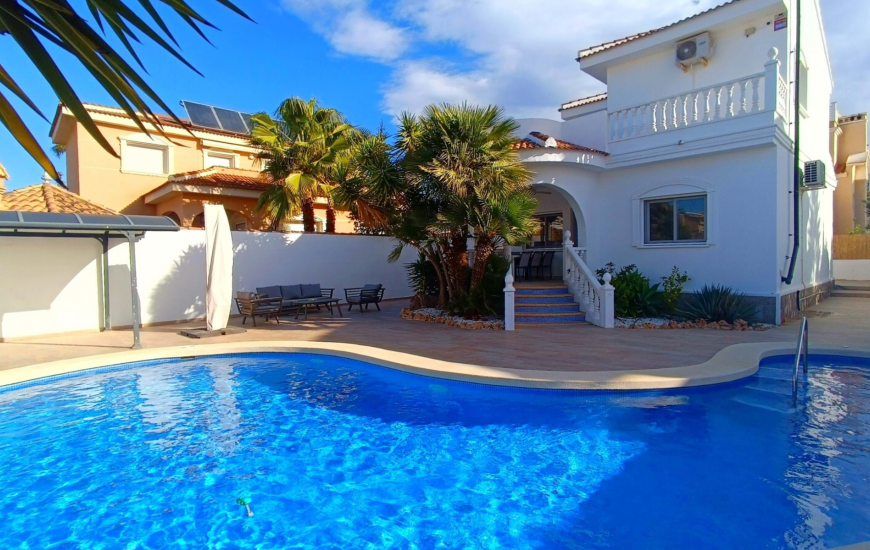 Sale - Villa - Ciudad Quesada