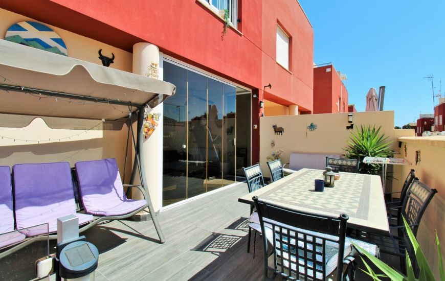 Sale - Rijtjeshuis - Villamartin