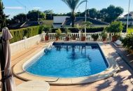 Venta - Villa - Torrevieja