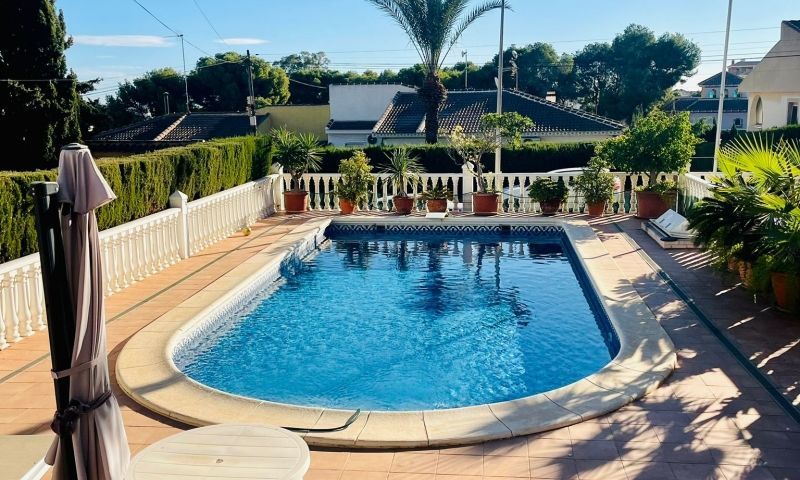 Venta - Villa - Torrevieja