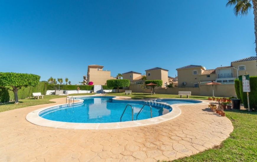 Sale - Apartments - Punta Prima