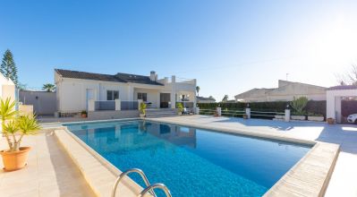 Villa - Sale - Torrevieja - Torrevieja