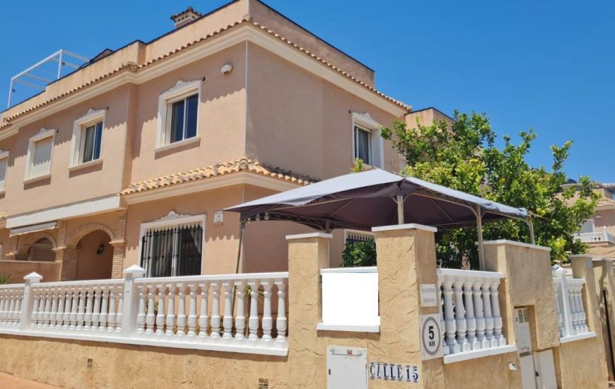 Sale - Rijtjeshuis - Villamartin