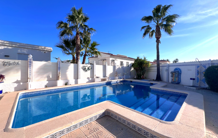 Sale - Villa - Torrevieja