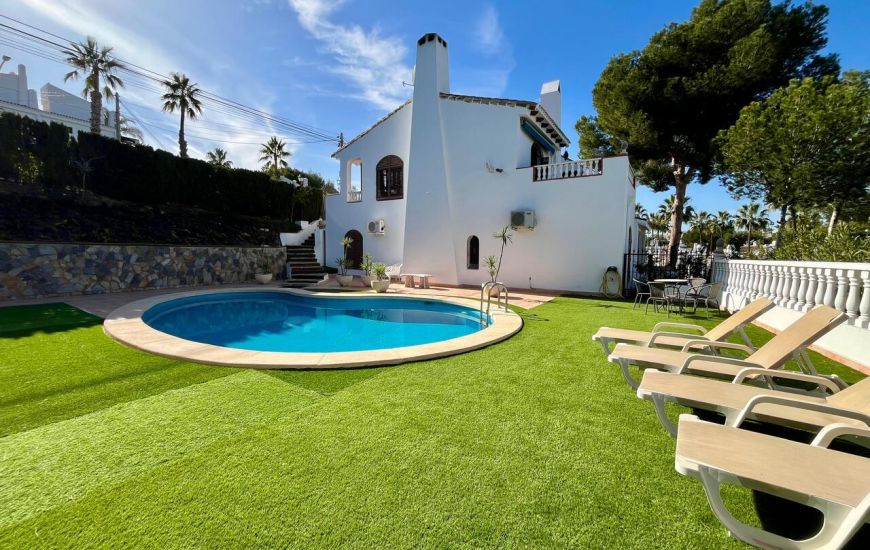 Sale - Villa - Villamartin