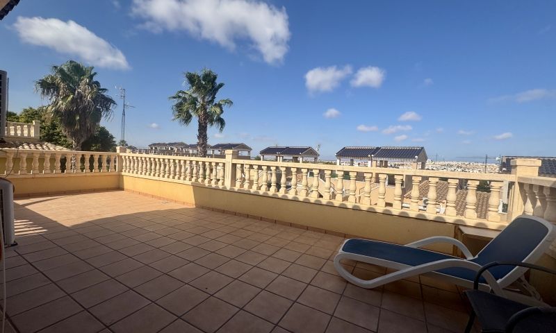 Sale - Villa - Villamartin