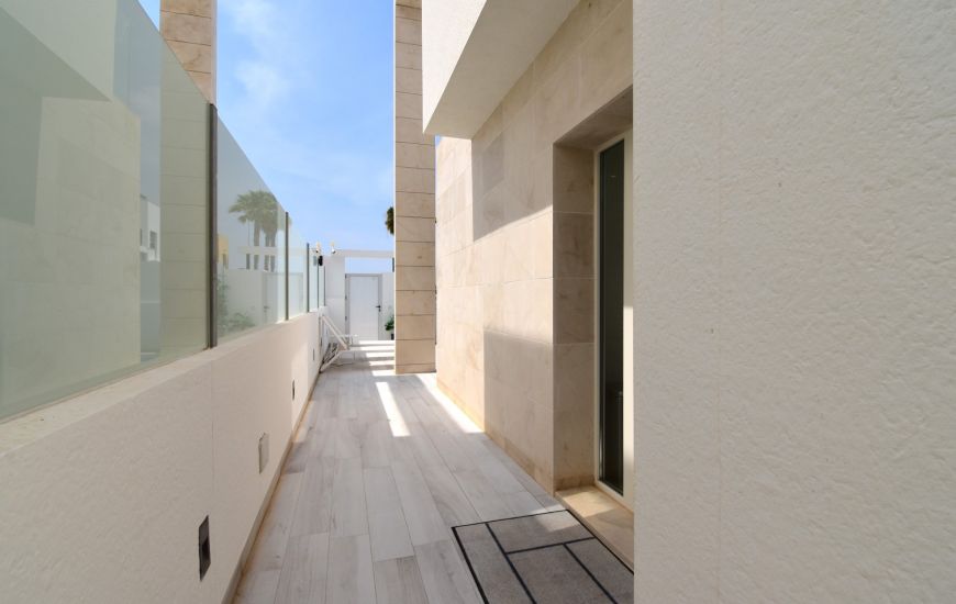 Sale - Villa - Orihuela Costa