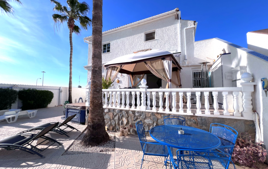 Sale - Villa - Torrevieja