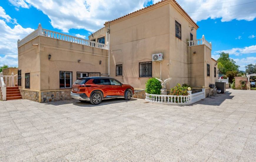 Sale - Finca - Catral