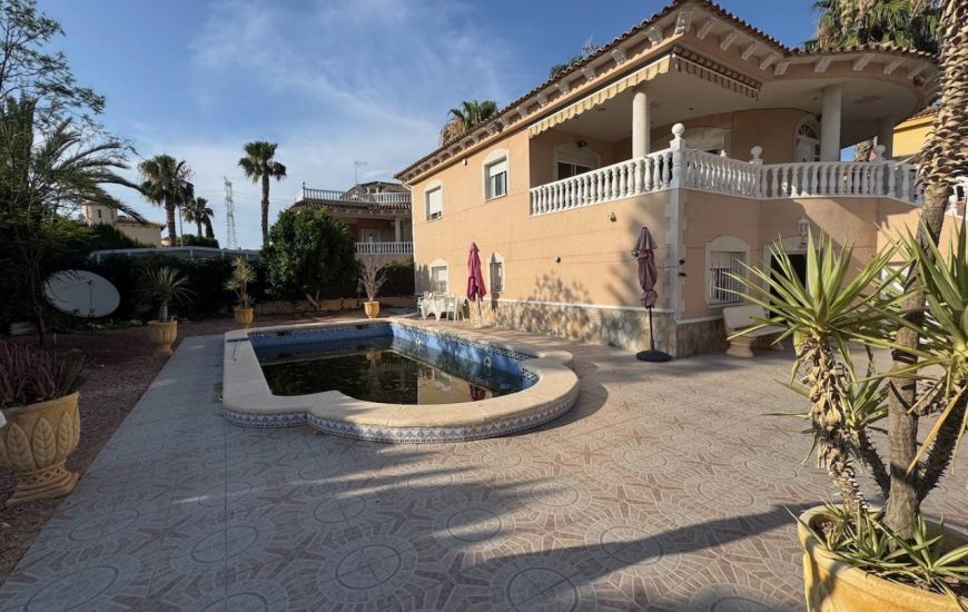 Sale - Villa - Benferri