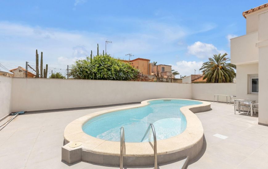 Sale - Villa - Torrevieja