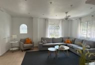 Sale - Villa - El Raso