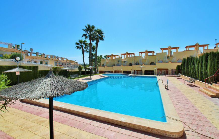 Sale - Apartments - Villamartin